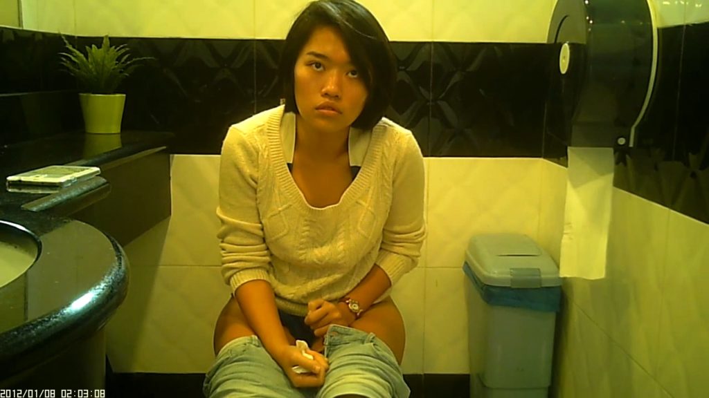Asian Scandal Voyeur: Singapore female toilet 11